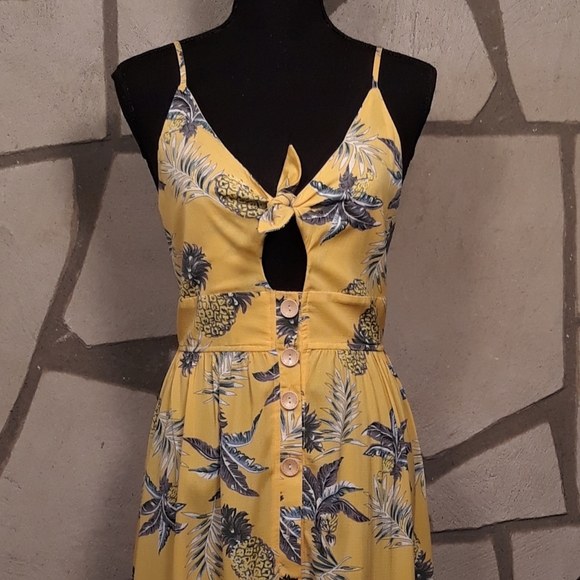 Strappy Floral Dress - Picture 2 of 2